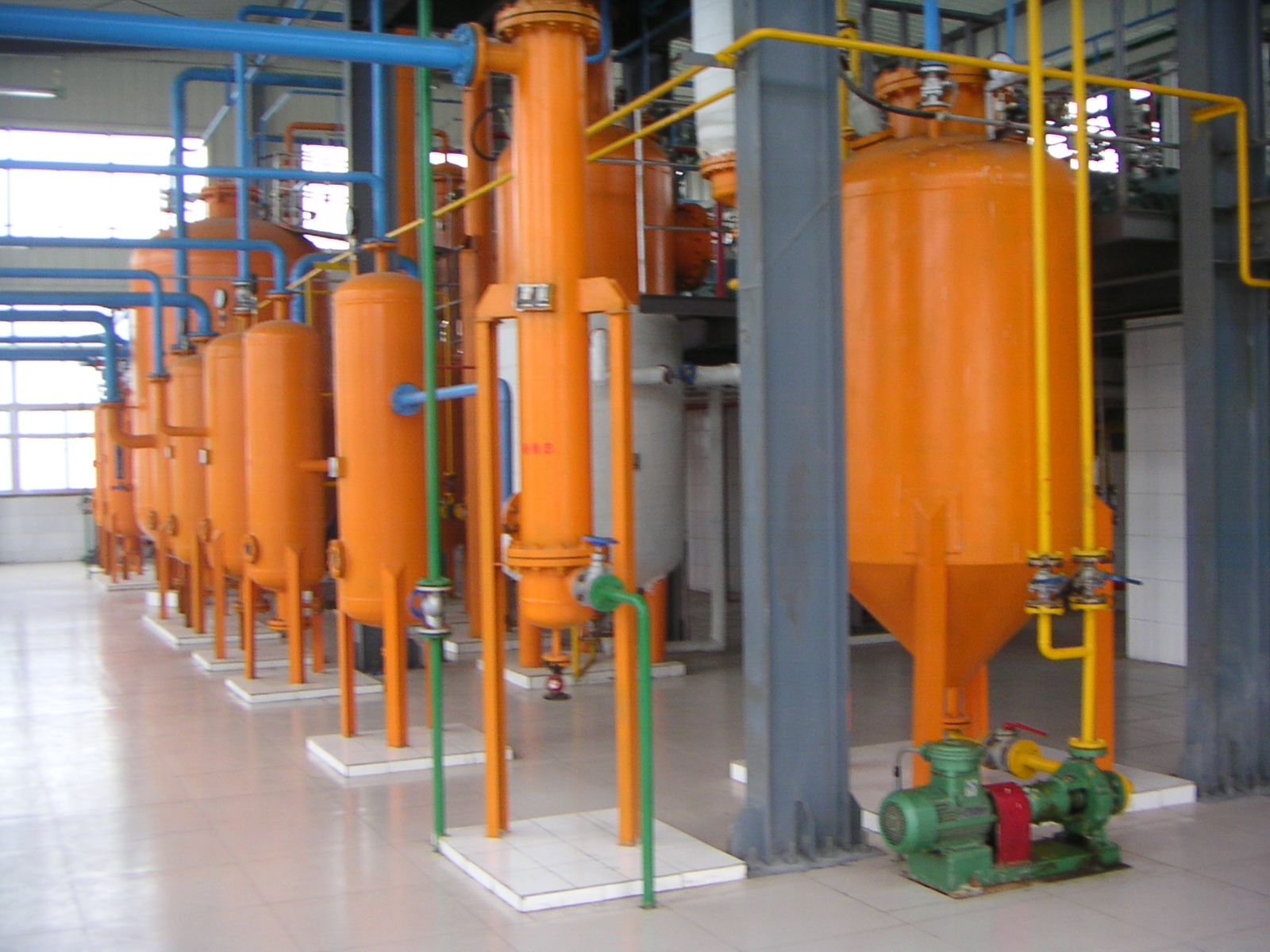 小型大豆濃縮蛋白生產線成套設備是什么樣子的？